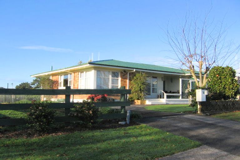 Photo of property in 16 River View Road, Morrinsville, 3300