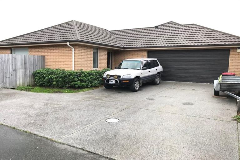 Photo of property in 21 Pohutukawa Crescent, Parklands, Christchurch, 8083