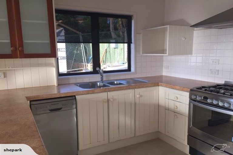 Photo of property in 34a Rawhiti Road, Manly, Whangaparaoa, 0930