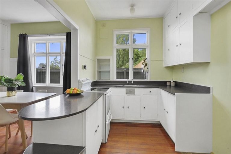 Photo of property in 1/19 Hills Road, Edgeware, Christchurch, 8013