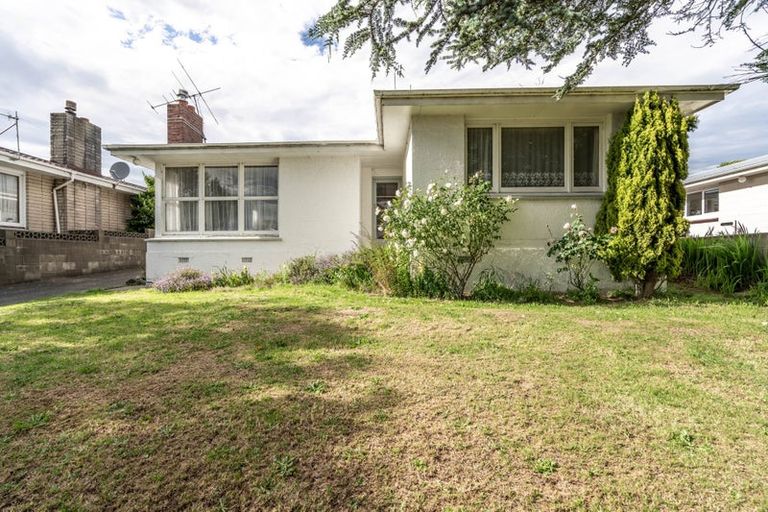 Photo of property in 12 Kinmont Crescent, Newfield, Invercargill, 9812