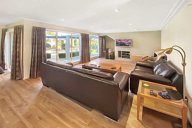 Photo of property in 4 Guinness Crescent, Ilam, Christchurch, 8041