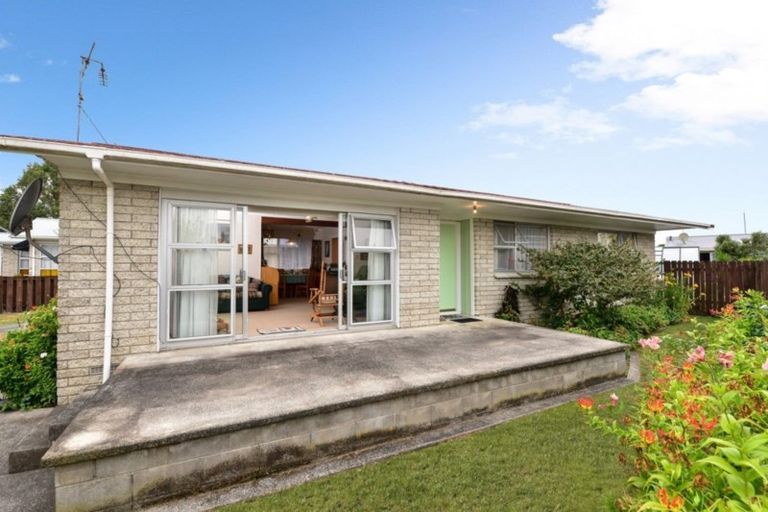 Photo of property in 5 Lindsay Crescent, Nawton, Hamilton, 3200