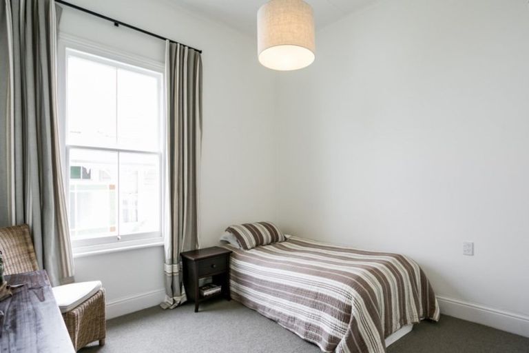 Photo of property in 19 May Avenue, Hospital Hill, Napier, 4110