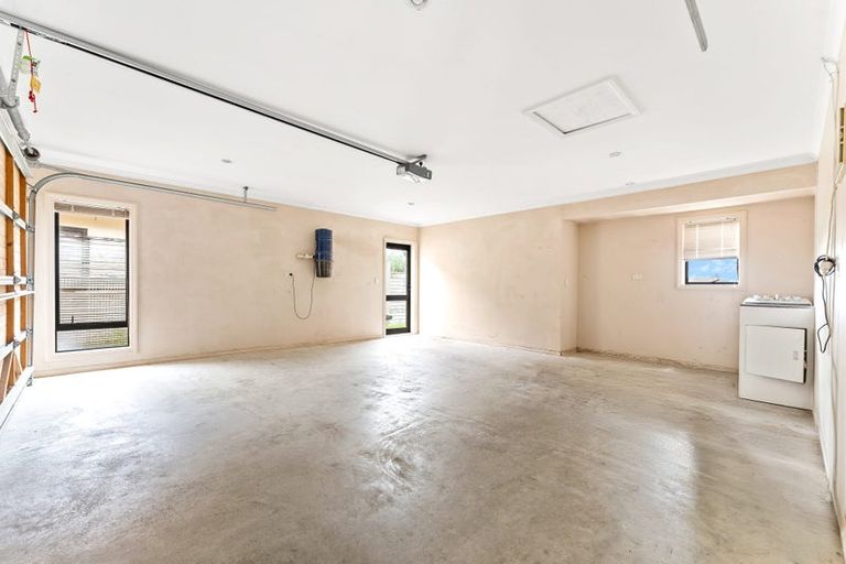 Photo of property in 42 Parkwood Crescent, Gulf Harbour, Whangaparaoa, 0930