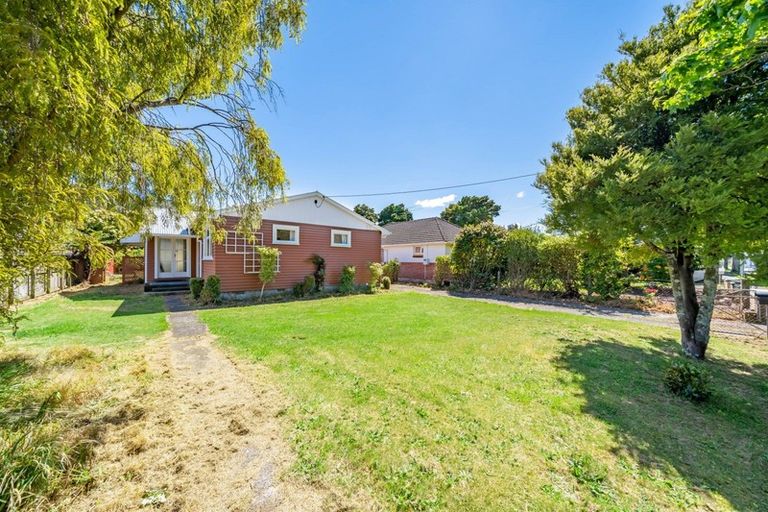 Photo of property in 8 Hall Grove, Ebdentown, Upper Hutt, 5018