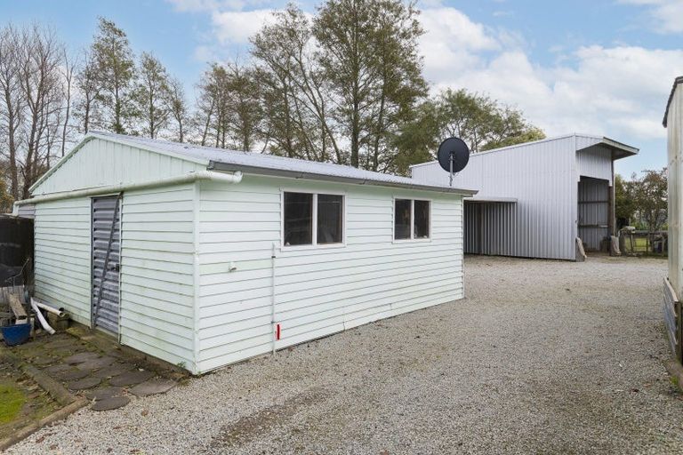 Photo of property in 13 Domain Road, Ormond, Gisborne, 4071