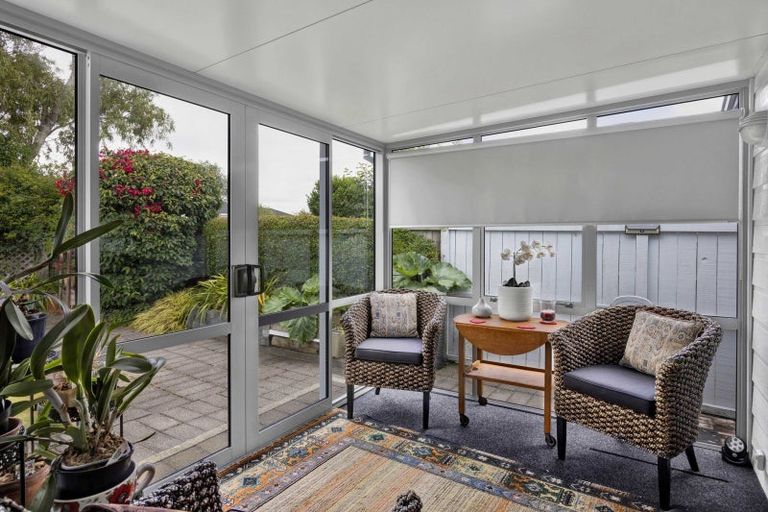 Photo of property in 6 Argyle Place, Highlands Park, New Plymouth, 4312