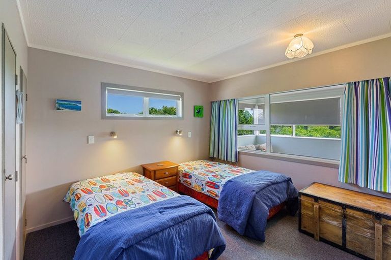 Photo of property in 1 Karaka Street, Otaki Beach, Otaki, 5512