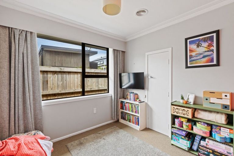 Photo of property in 35a Ropiha Street, Fitzroy, New Plymouth, 4312