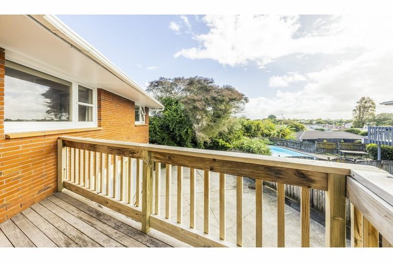 Photo of property in 23a Ruawai Road, Mount Wellington, Auckland, 1060