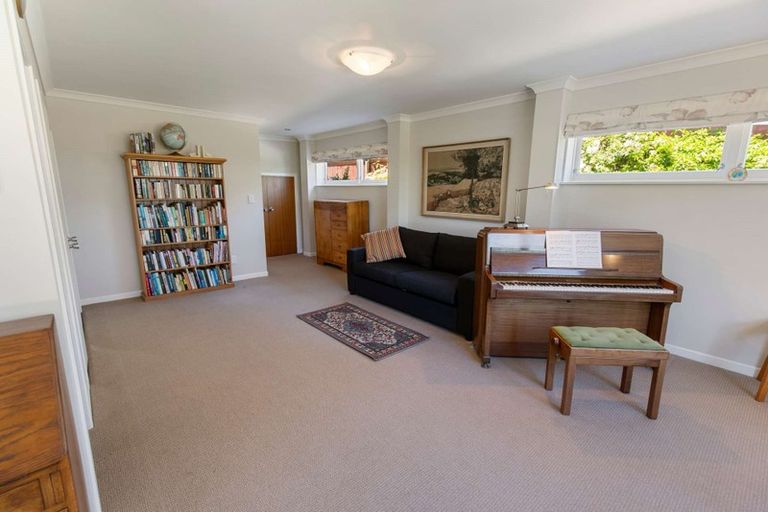 Photo of property in 19 Tregarth Street, Saint Johns Hill, Whanganui, 4501