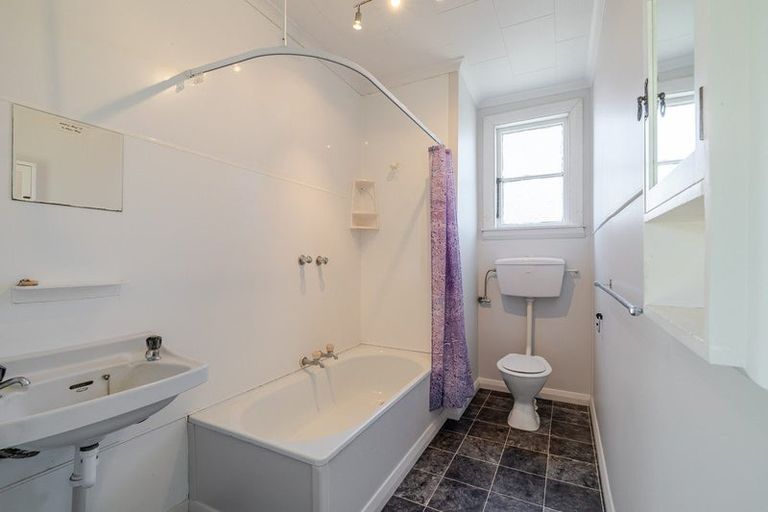 Photo of property in 3/5 Ward Street, Palmerston North, 4410