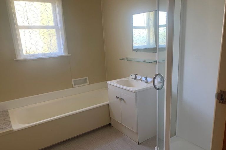 Photo of property in 60 Pukepapa Road, Marton, 4710