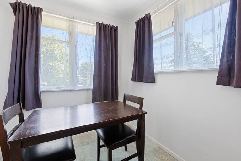 Photo of property in 84 Wrantage Street, Westown, New Plymouth, 4310