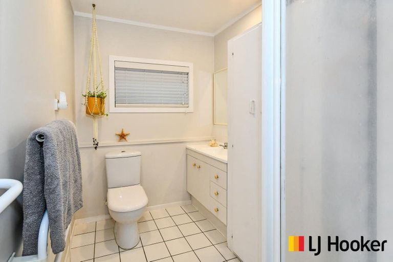 Photo of property in 33 Peretao Rise, The Gardens, Auckland, 2105