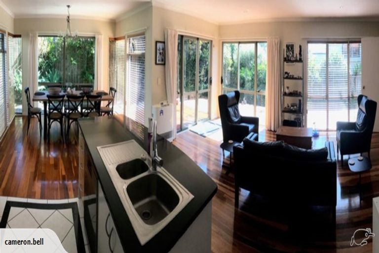 Photo of property in 90 Mount Taylor Drive, Glendowie, Auckland, 1071