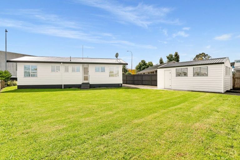 Photo of property in 16 Girven Road, Mount Maunganui, 3116