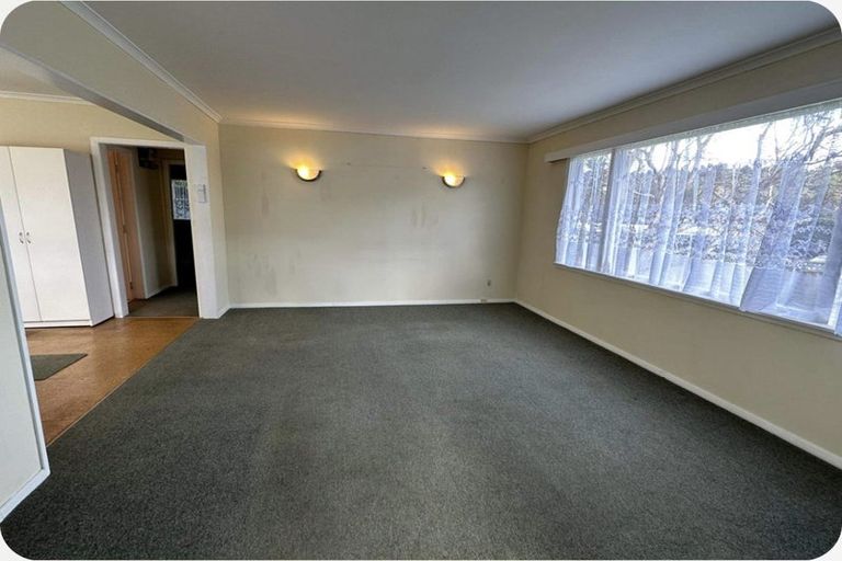 Photo of property in 16 Hawthorn Crescent, Stokes Valley, Lower Hutt, 5019