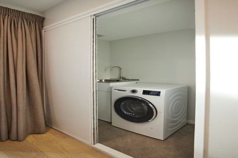 Photo of property in 1/4 Parson Lane, Papatoetoe, Auckland, 2025