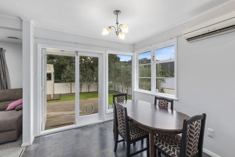 Photo of property in 40 Holborn Drive, Stokes Valley, Lower Hutt, 5019