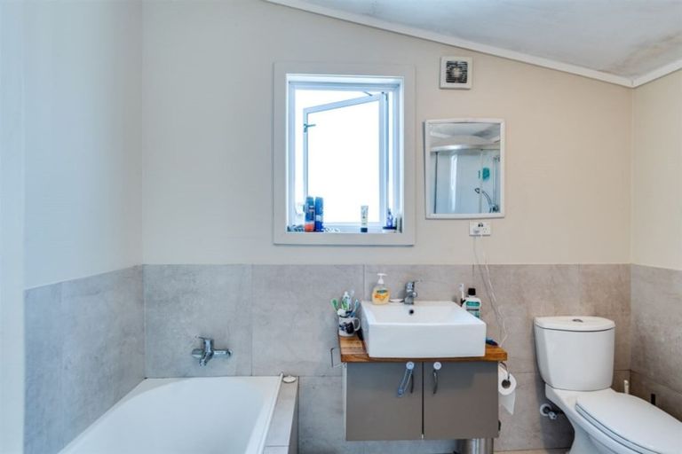 Photo of property in 151 Wellesley Road, Napier South, Napier, 4110