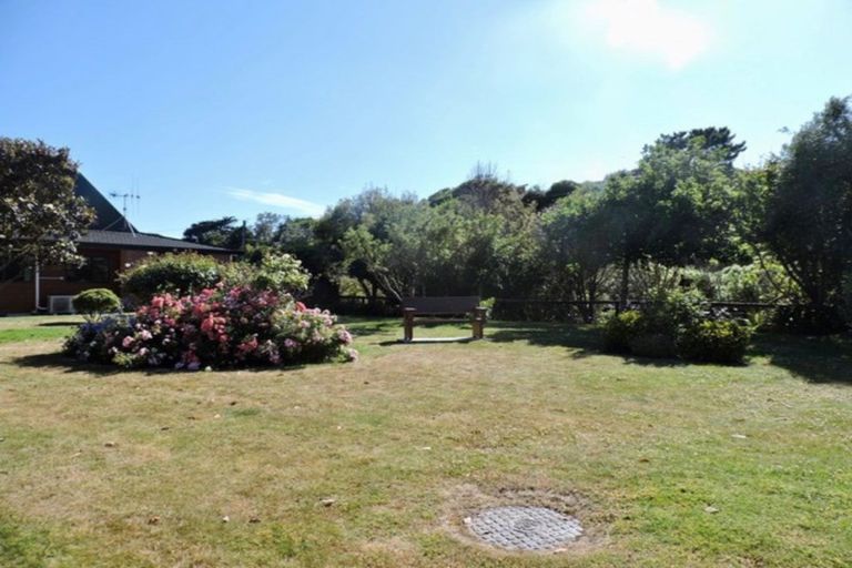 Photo of property in Redwood Village, 39/42 Main Road, Tawa, Wellington, 5028