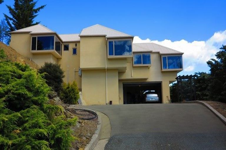 Photo of property in 22 Sutherland Road, Omarama, 9412