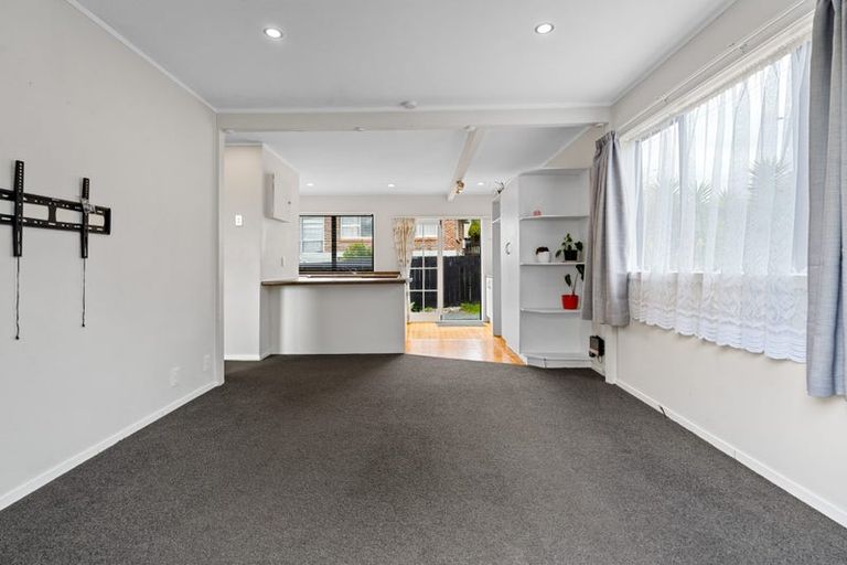 Photo of property in 1892 State Highway 1, Kaiwaka, 0573