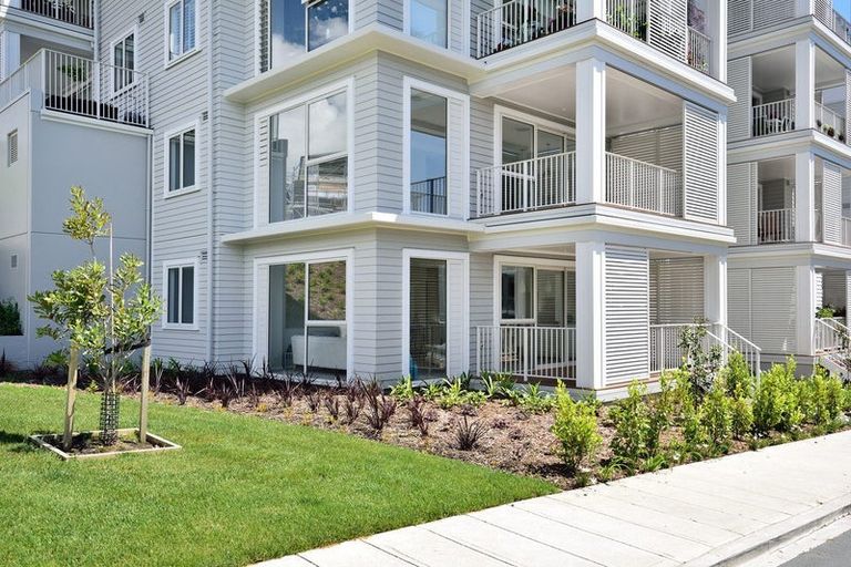 Photo of property in 73 Panorama Heights, Orewa, 0931