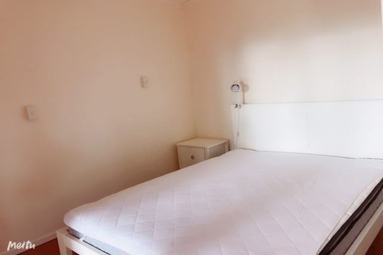 Photo of property in 2/58 Cliff Road, Torbay, Auckland, 0630