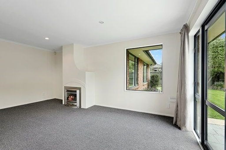 Photo of property in 18 Shearwater Drive, Woolston, Christchurch, 8023