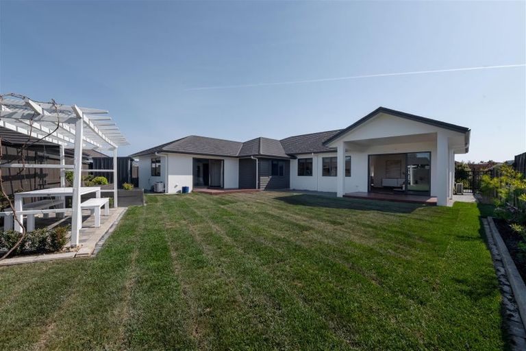 Photo of property in 3 Cordelia Court, Flagstaff, Hamilton, 3210