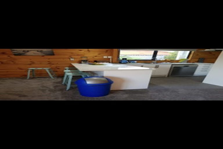 Photo of property in 46 Norana Road, Timberlea, Upper Hutt, 5018