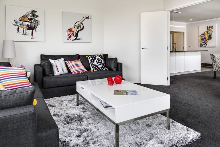 Photo of property in 7 Paapaka Way, Waiuku, 2123