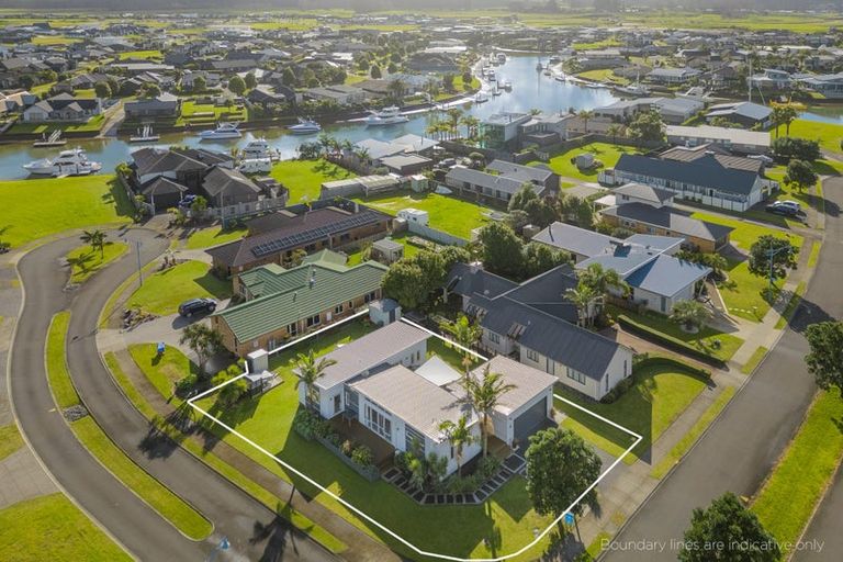 Photo of property in 2 Pelican Place, Whitianga, 3510