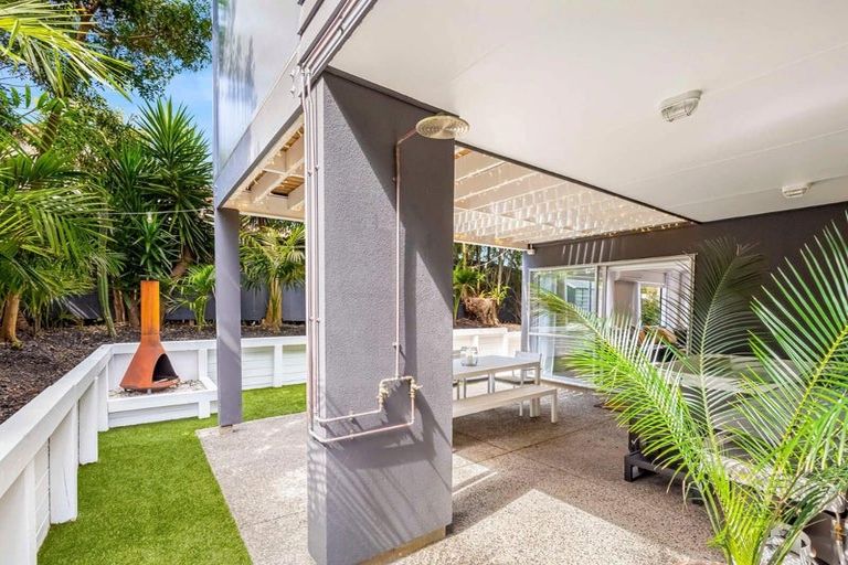 Photo of property in 4 Brandon Road, Manly, Whangaparaoa, 0930