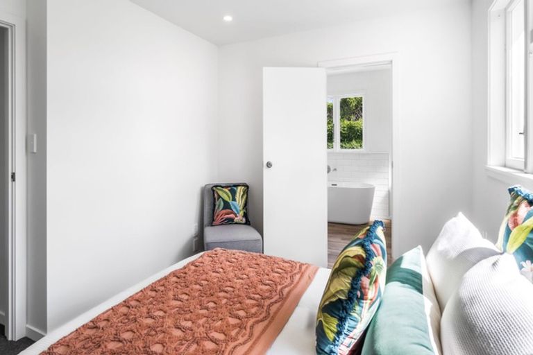 Photo of property in 10 Mcfaddens Road, St Albans, Christchurch, 8052