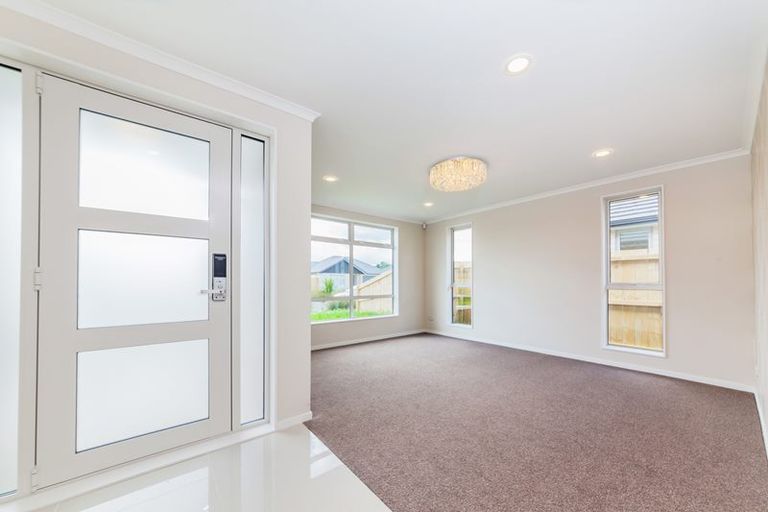 Photo of property in 18 Wellfield Drive, Papakura, 2110