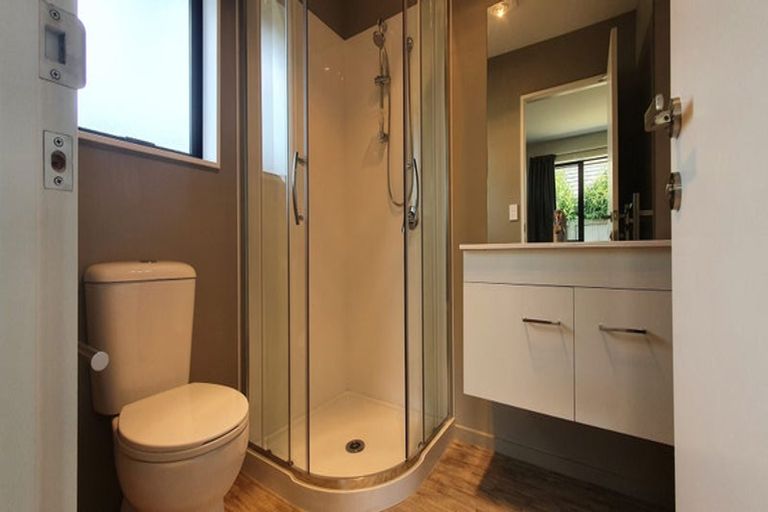 Photo of property in 9 Fairbairn Close, Halswell, Christchurch, 8025