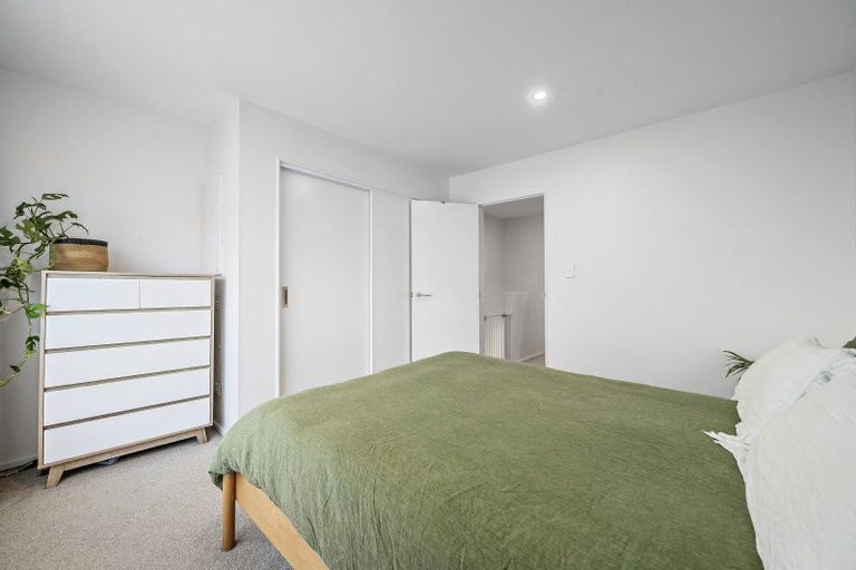 Photo of property in 8c Ferry Road, Days Bay, Lower Hutt, 5013