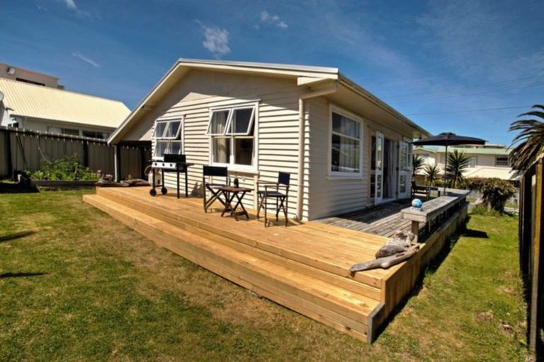 Photo of property in 6b Taylor Road, Papamoa Beach, Papamoa, 3118