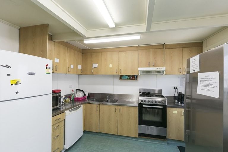 Photo of property in 75 Majoribanks Street, Mount Victoria, Wellington, 6011