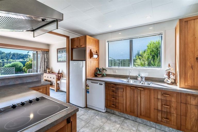 Photo of property in 122 Gladstone Terrace, Gladstone, Invercargill, 9810