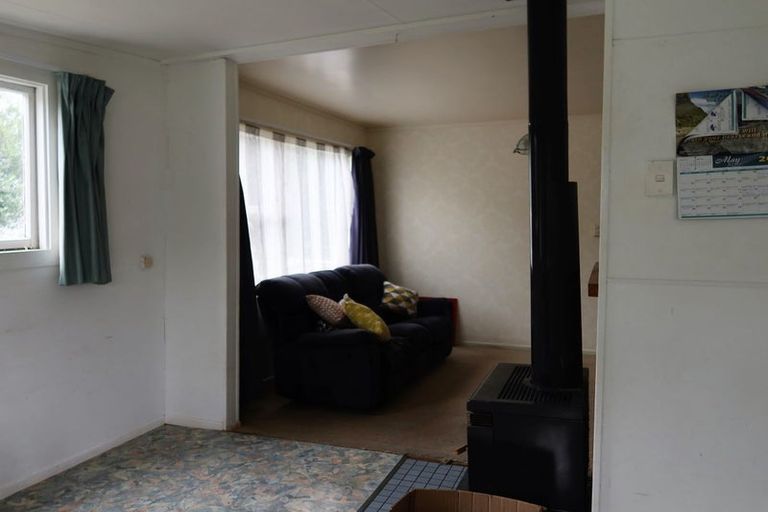 Photo of property in 13 Bell Street, Aratapu, Dargaville, 0371