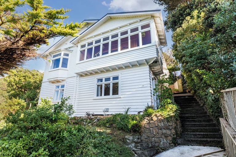 Photo of property in 196 Evans Bay Parade, Roseneath, Wellington, 6021