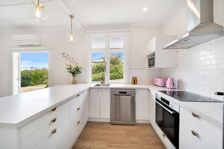 Photo of property in 8a Clyde Street, Oamaru North, Oamaru, 9400