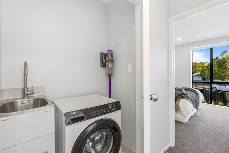 Photo of property in 8/3 Fairdale Place, Birkdale, Auckland, 0626