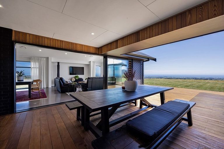 Photo of property in 791 Dover Road, Okato, New Plymouth, 4374