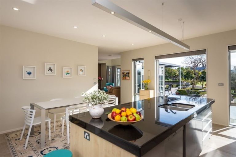 Photo of property in 28 Wairarapa Terrace, Merivale, Christchurch, 8014